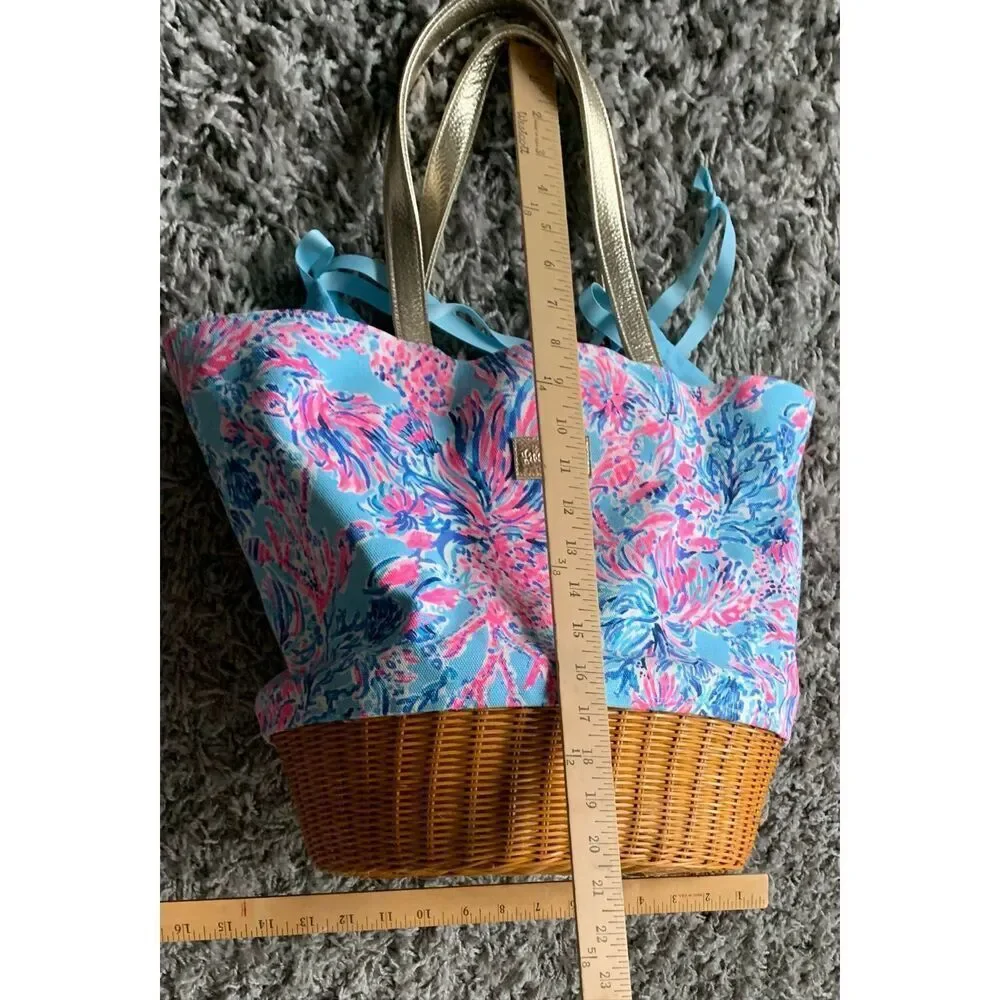 NEW NWOT Lilly Pulitzer SEEK & SEA Drawstring WICKER TOTE BAG beach pool